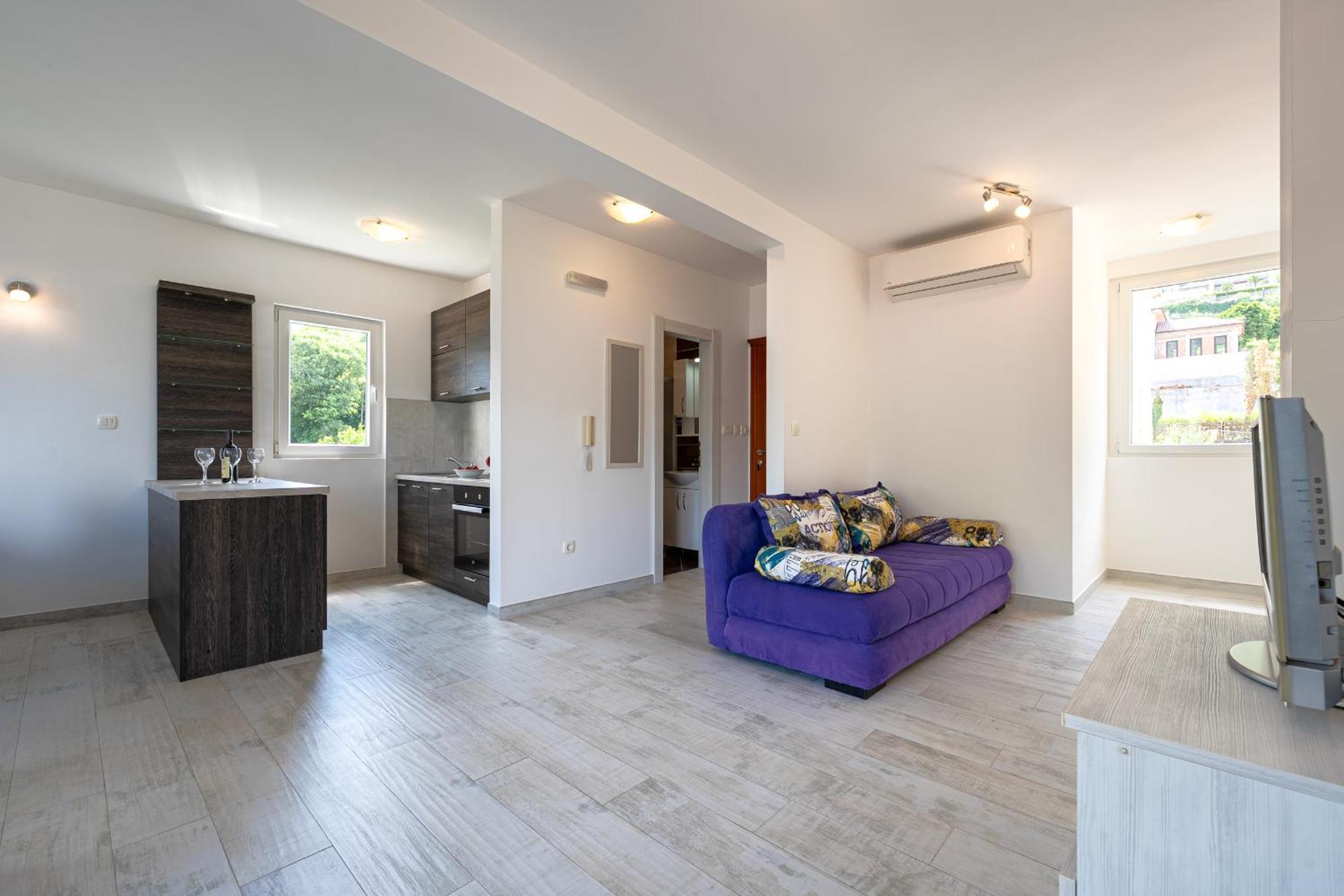 Hera Apartments Доньї-Столів Номер фото